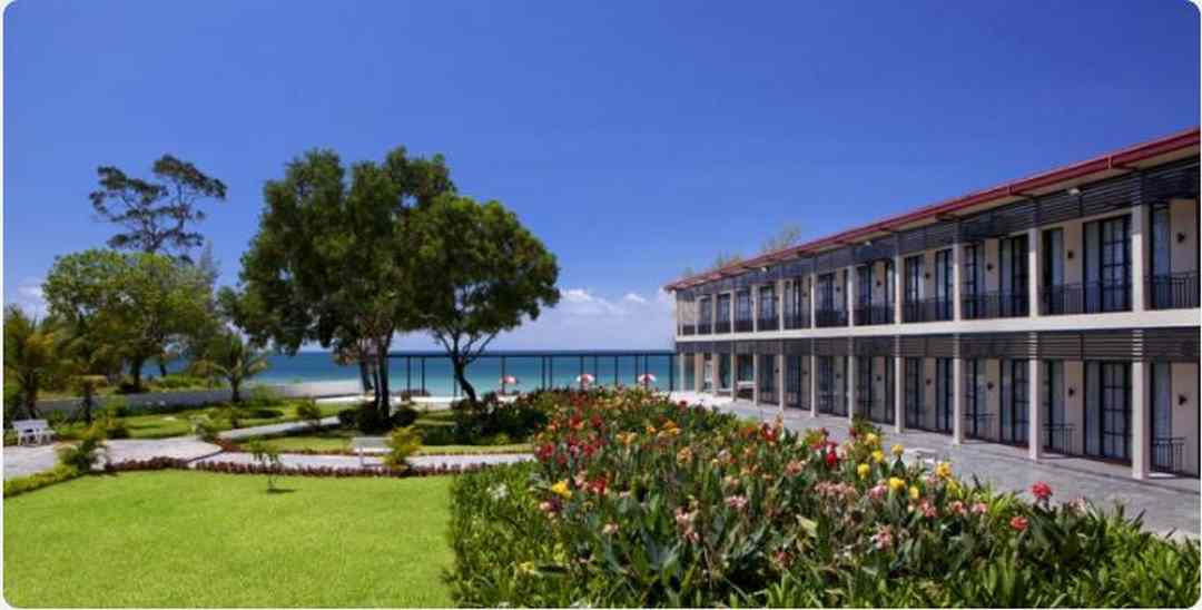 Sự nguy nga lộng lẫy của  cung điện Holiday Palace Hotel Resort 